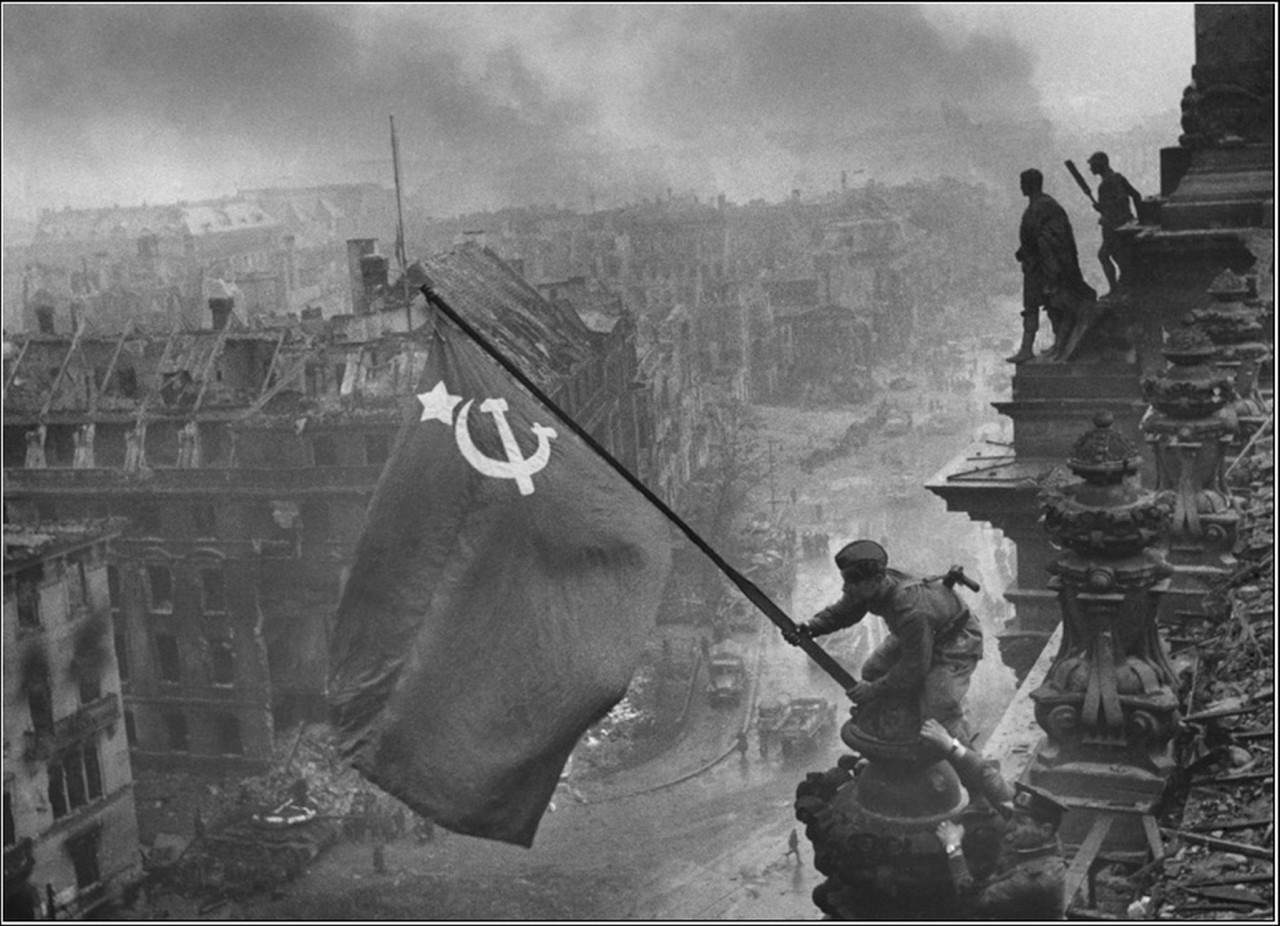 Почему Сталин не стал принимть Парад Победы 1945 года