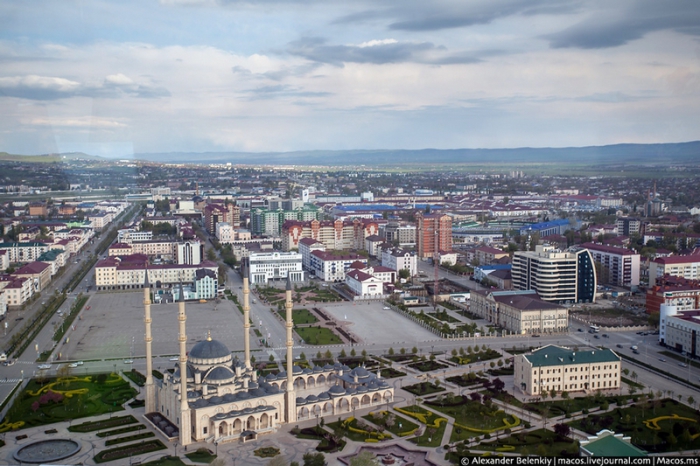 30 фотографий мирного Грозного, который не похож ни на один из российских городов