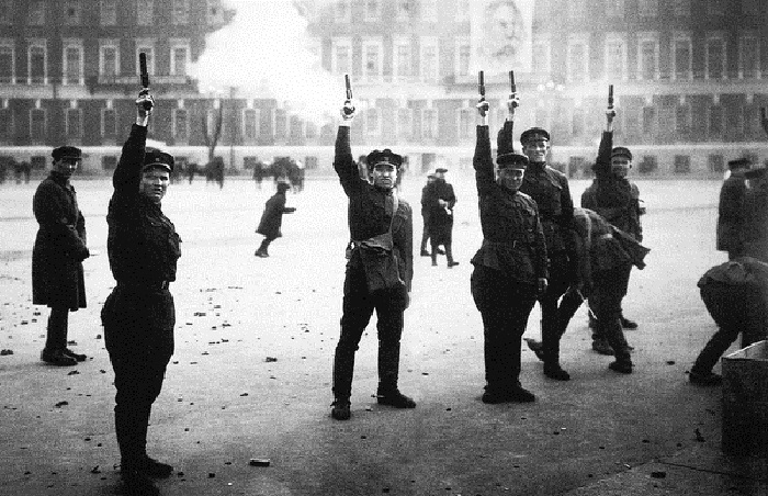 Ретро фотографии Ленинграда и ленинградцев 1920-30-х годов прошлого века