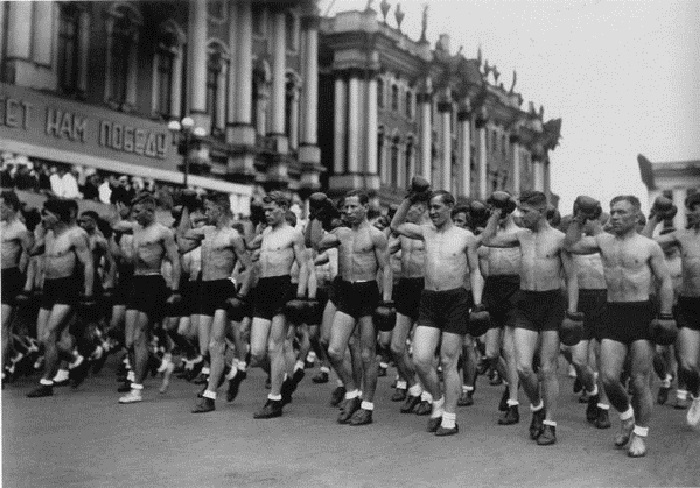 Ретро фотографии Ленинграда и ленинградцев 1920-30-х годов прошлого века