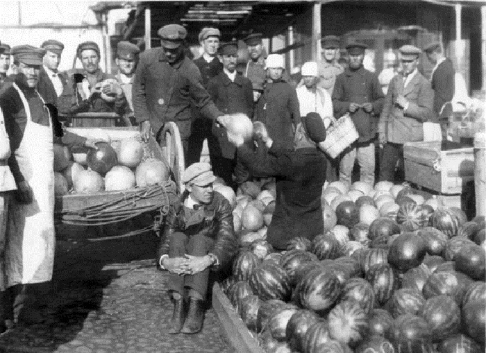 Ретро фотографии Ленинграда и ленинградцев 1920-30-х годов прошлого века