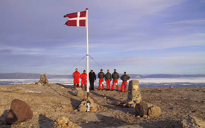 Интеллигентная война: Как Дания и Канада вот уже 30 лет «сражаются» за остров